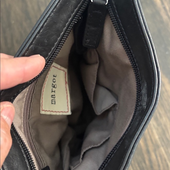 margot leather crossbody bag, black, front & back pockets, zip closure - Picture 3 of 7